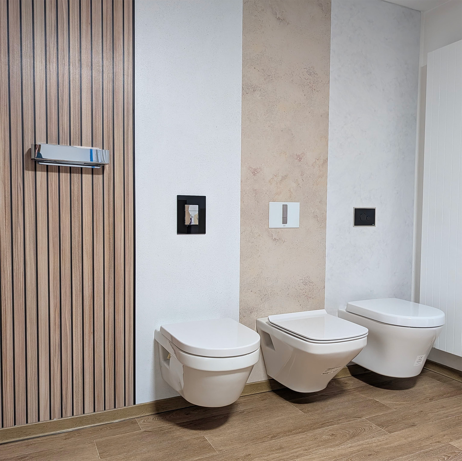 Austellung von Badzubehör